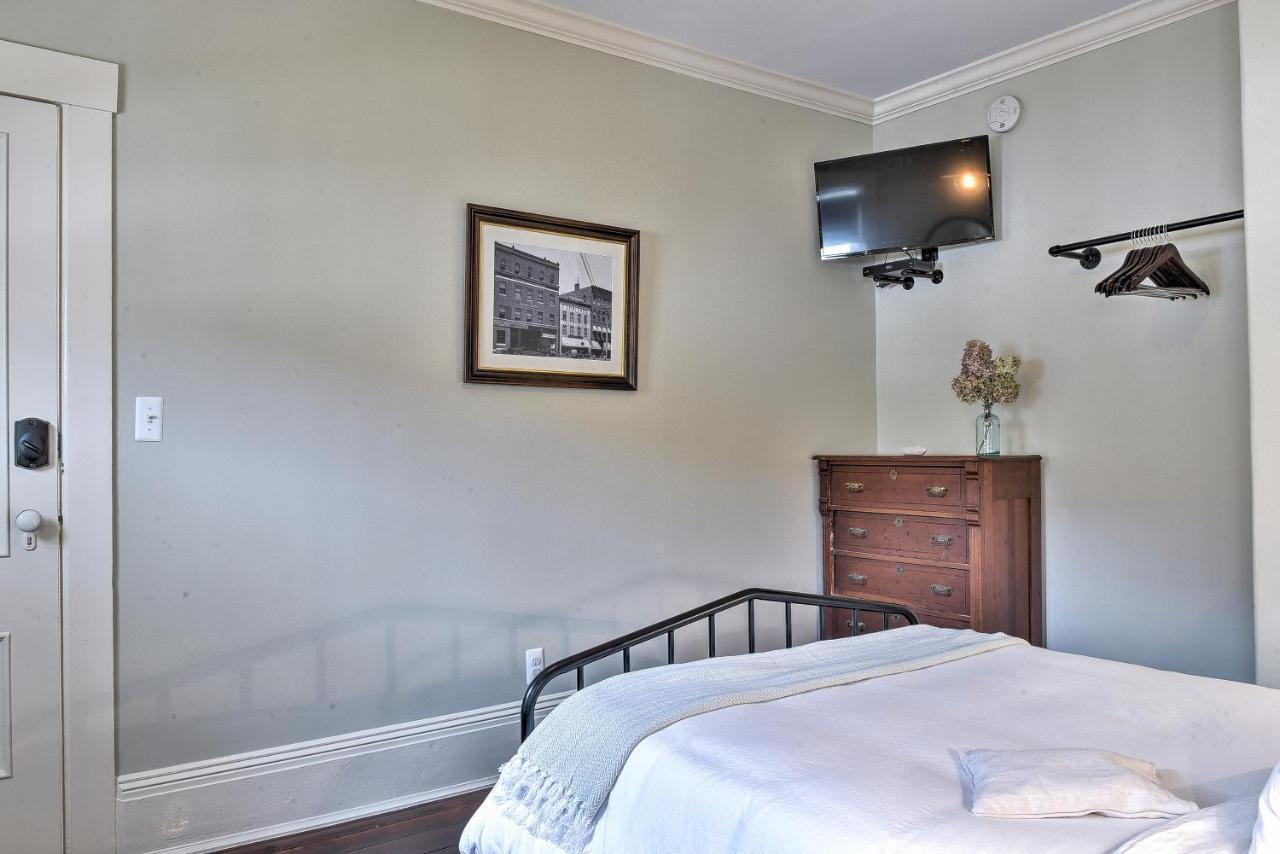 The Burrell House Hotel Keene Luaran gambar