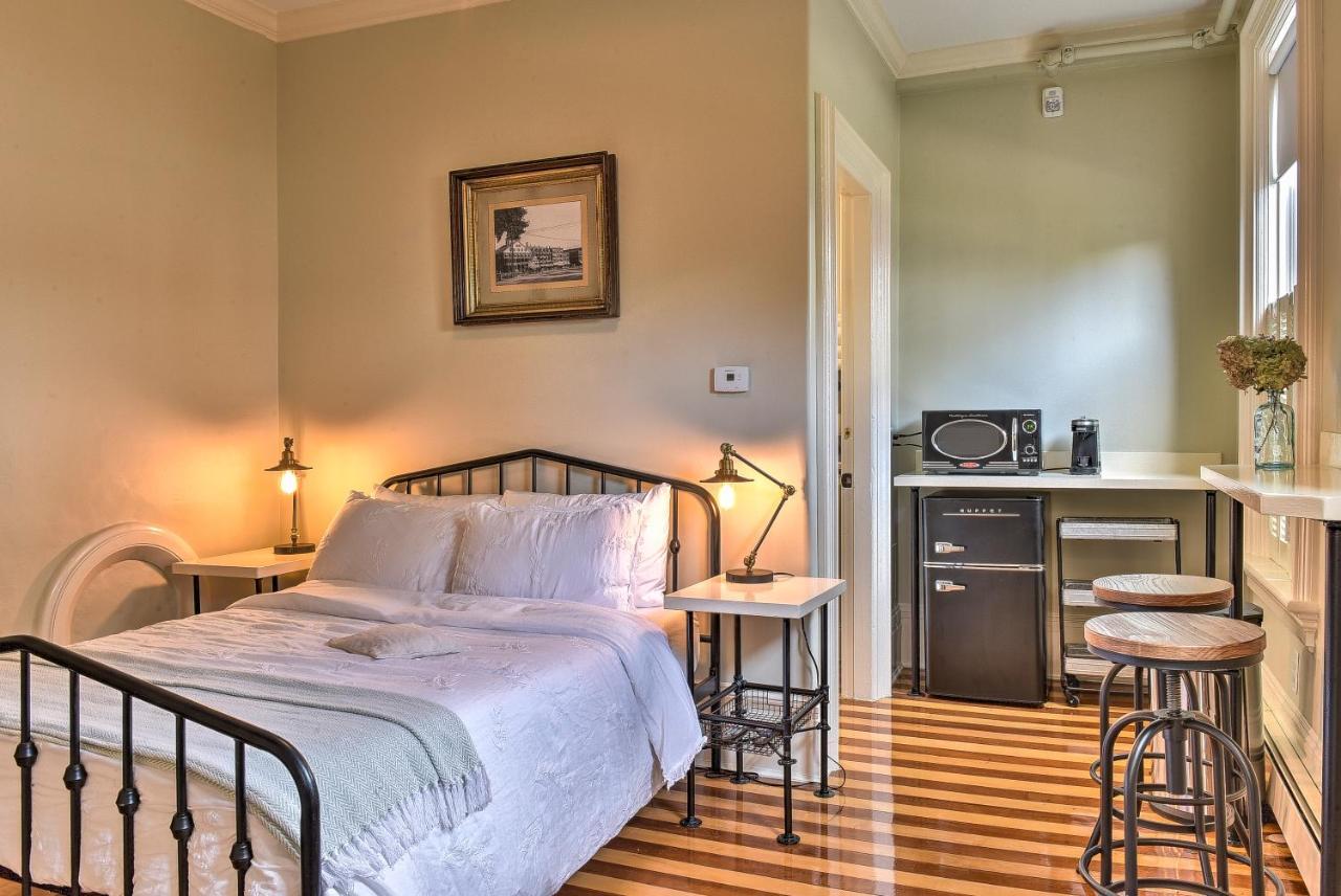 The Burrell House Hotel Keene Luaran gambar